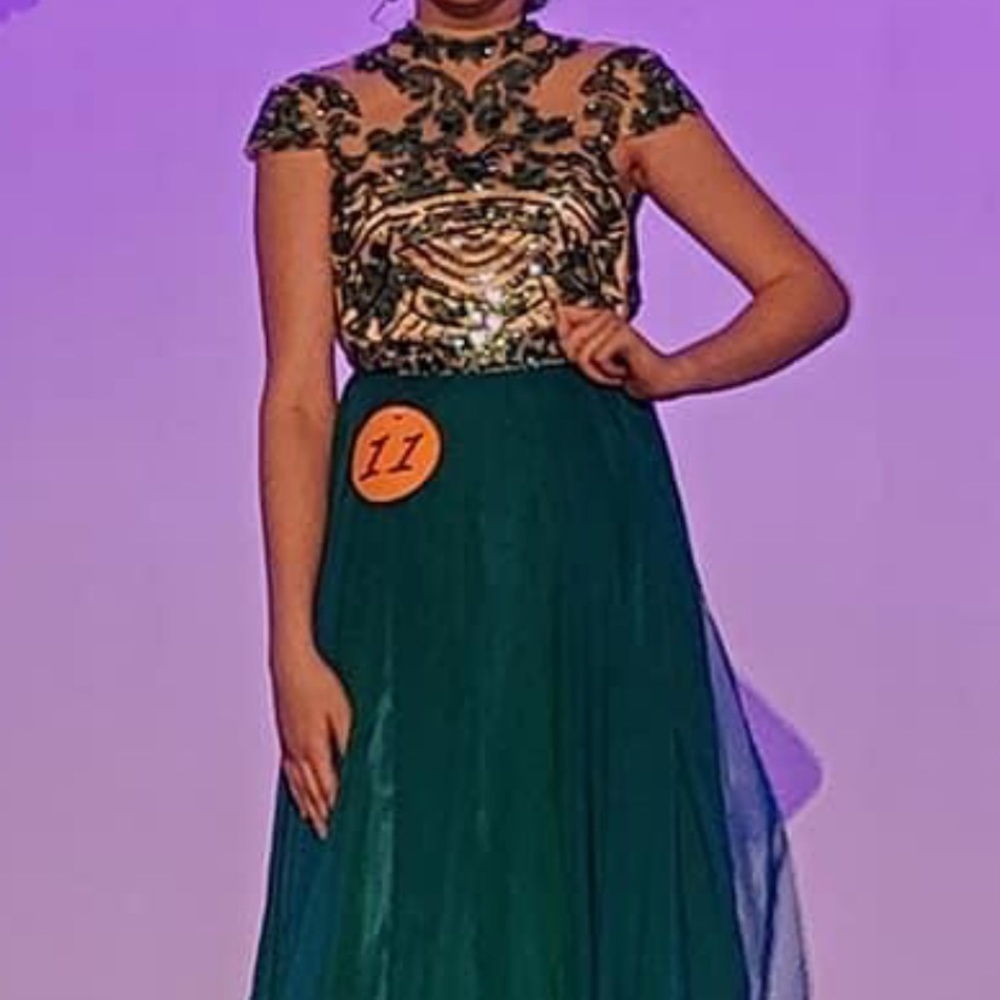 Sherri hill gown 00